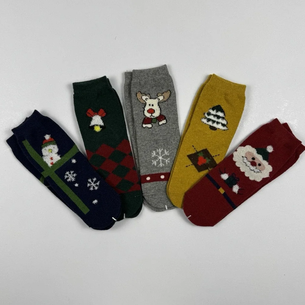 SwiftWear 5 Pairs Womens Girls Thick Socks Winter Warm Christmas Print Crew Sock